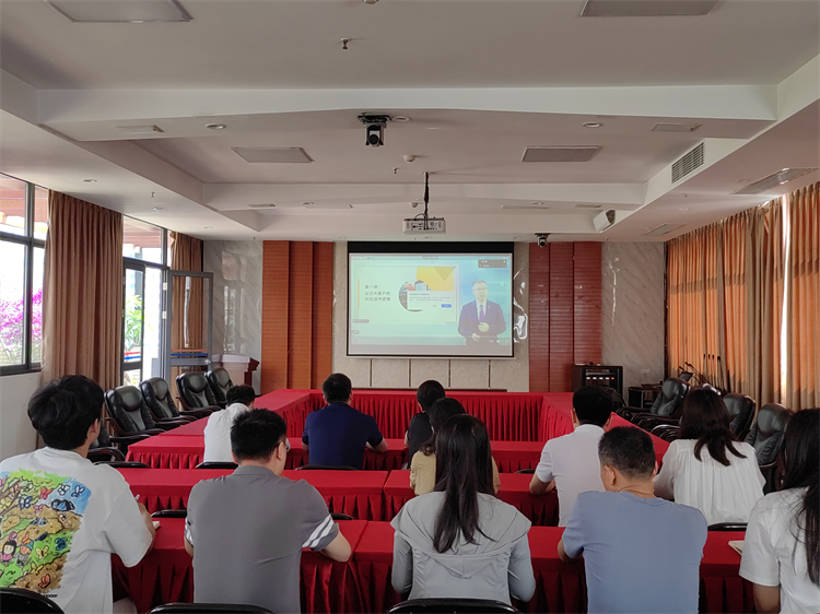 集团公司组织开展第3期威廉希尔大讲堂 ——大客户销售全程沟通技巧（第一期）